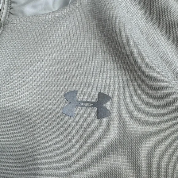 Under Armour Cold Gear Storm White Light Jacket Size XS Loose - Picture 3 of 8